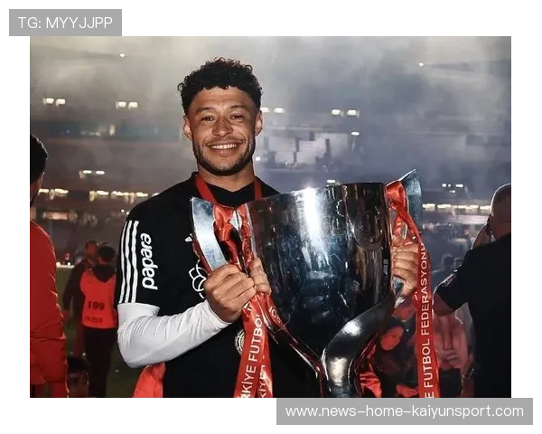 曼联转会大鱼曝光：重金追飞翼+榜眼射手双线推进