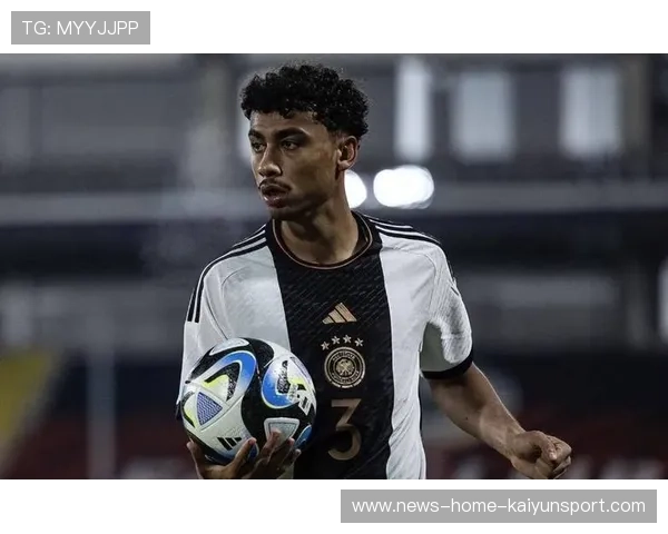 奥科吉：足球界的新星转会风云，关注焦点逐渐聚集