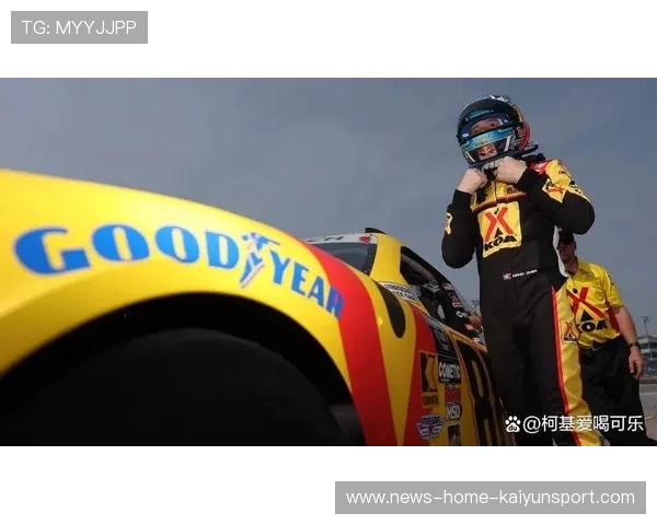 F1车队模拟比赛训练完成，车手配合更加默契