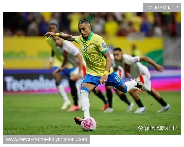 拉菲尼亚反击中一脚巧射成功