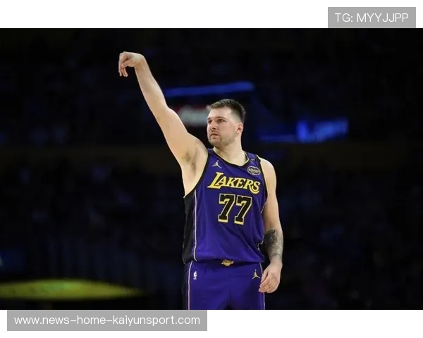 东契奇三分命中，独行侠在终场前锁定胜果