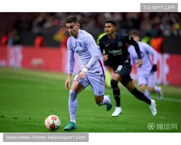 法兰克福外线推进持续挤压禁区